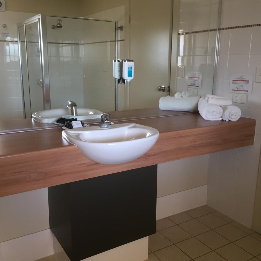 Alexander Cameron Suites Penola Extérieur photo