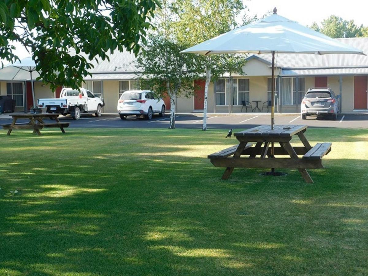 Alexander Cameron Suites Penola Extérieur photo